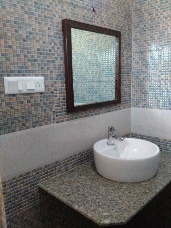 Hotel Ajaya Benares Kamer foto