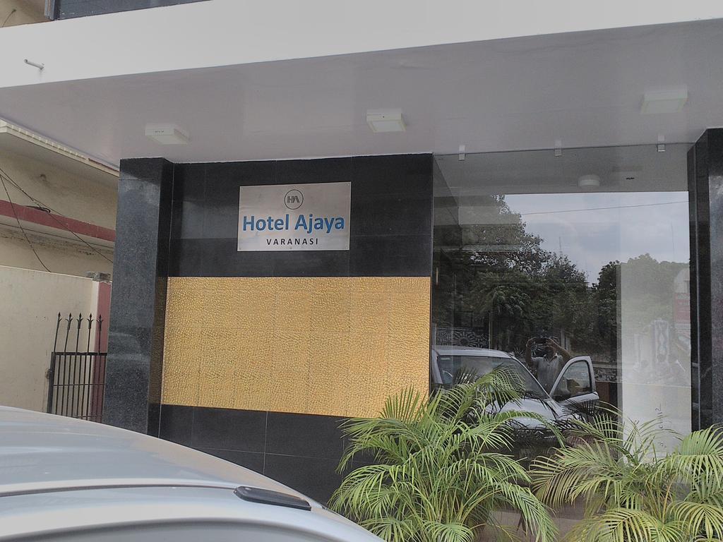 Hotel Ajaya Benares Buitenkant foto