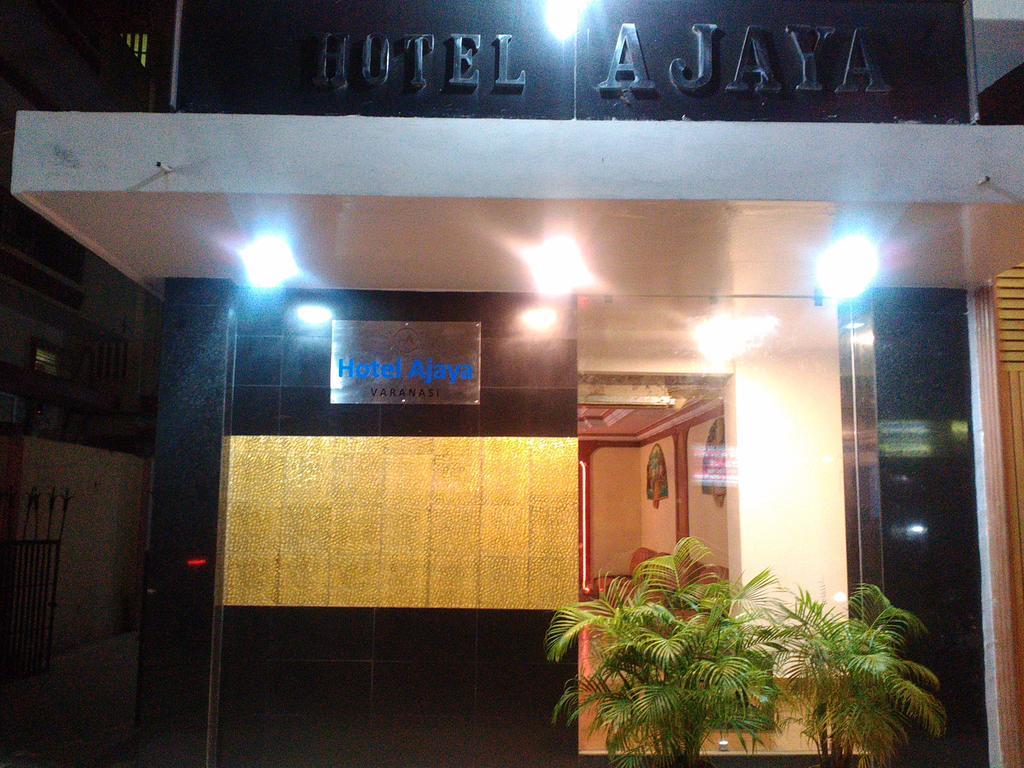 Hotel Ajaya Benares Buitenkant foto