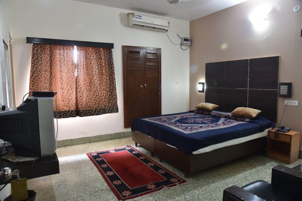 Hotel Ajaya Benares Kamer foto